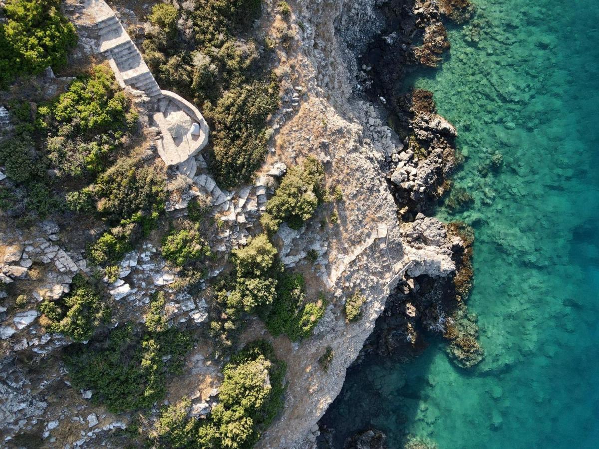 Villa Aiolos: Above The Sea, Within Agios Nikolaos Bagian luar foto